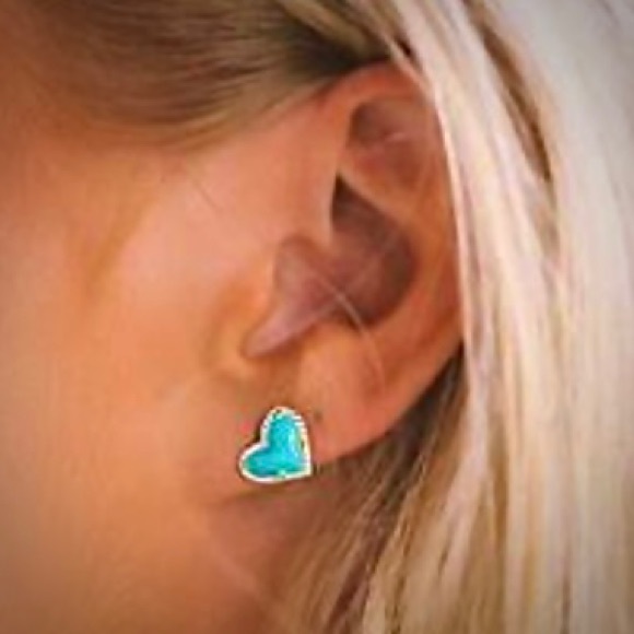 5⭐️KENDRA SCOTT Ari Gold Stud Earrings in Turquoise Magnesite - Picture 3 of 9